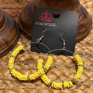 🍁NEW Paparazzi Yellow Earrings🍁